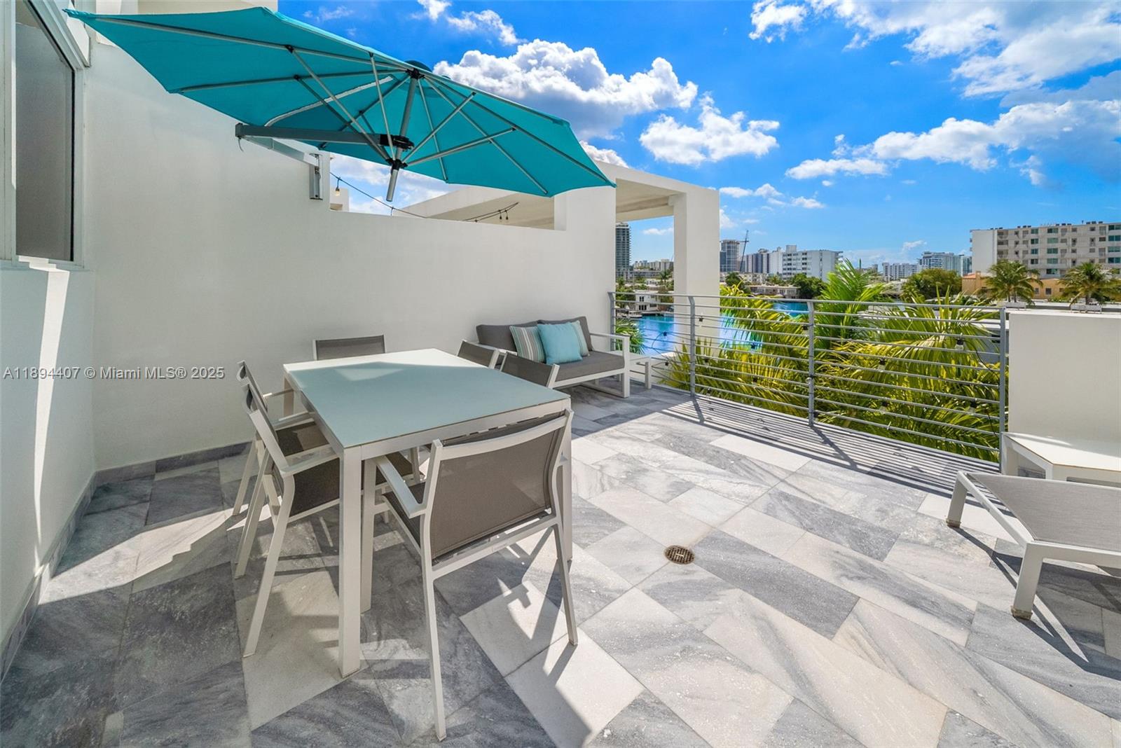 33 N Shore Dr # 33