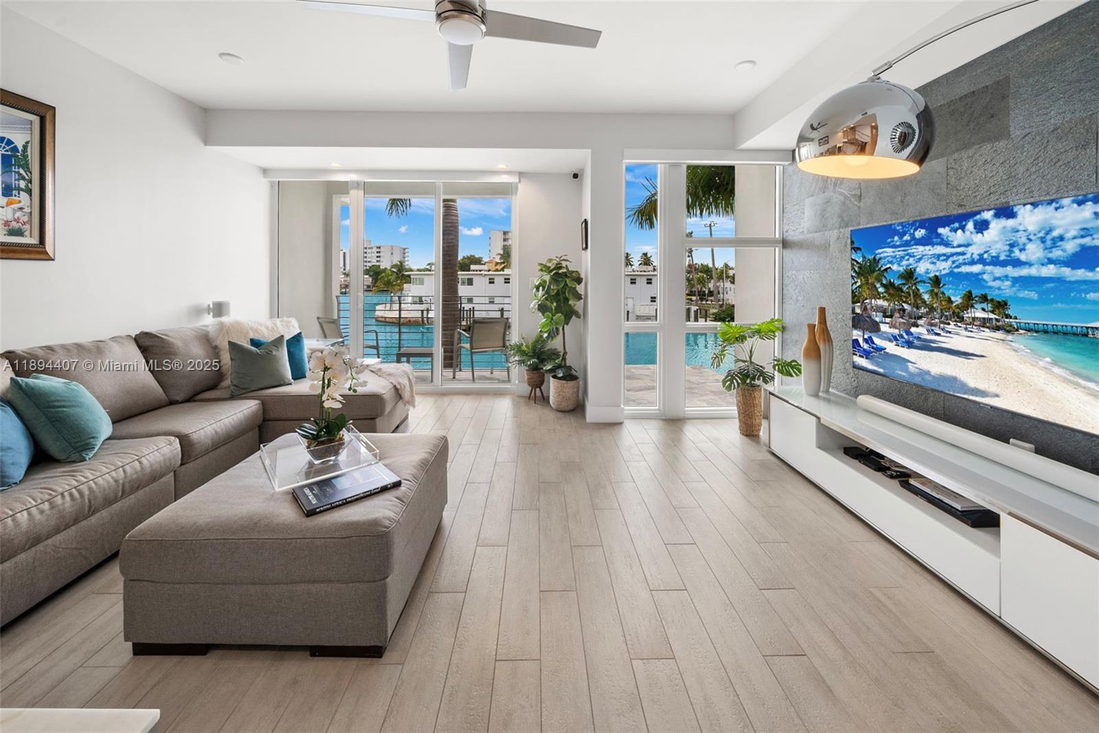 33 N Shore Dr # 33