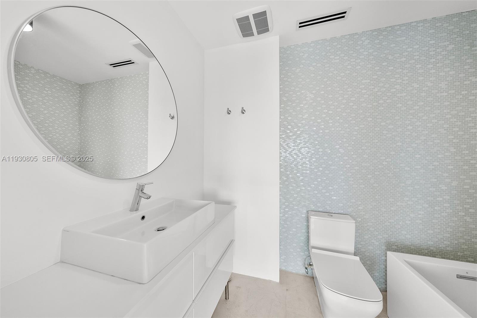 3 Island Ave Unit: PHD