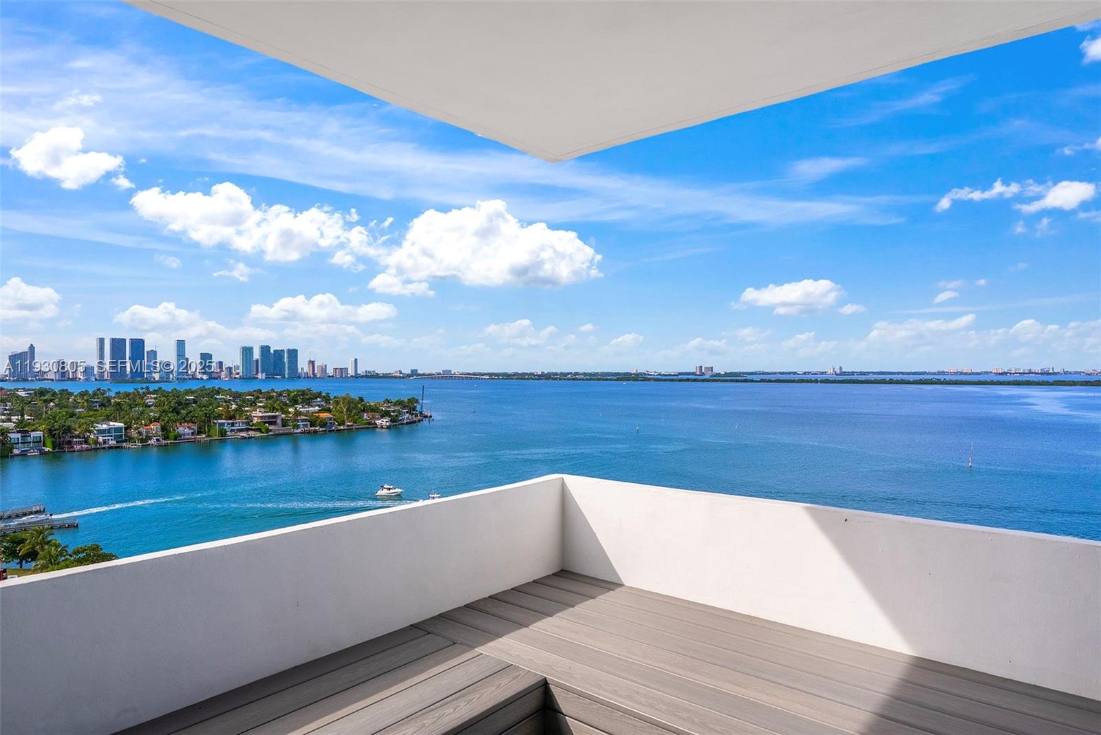 3 Island Ave Unit: PHD