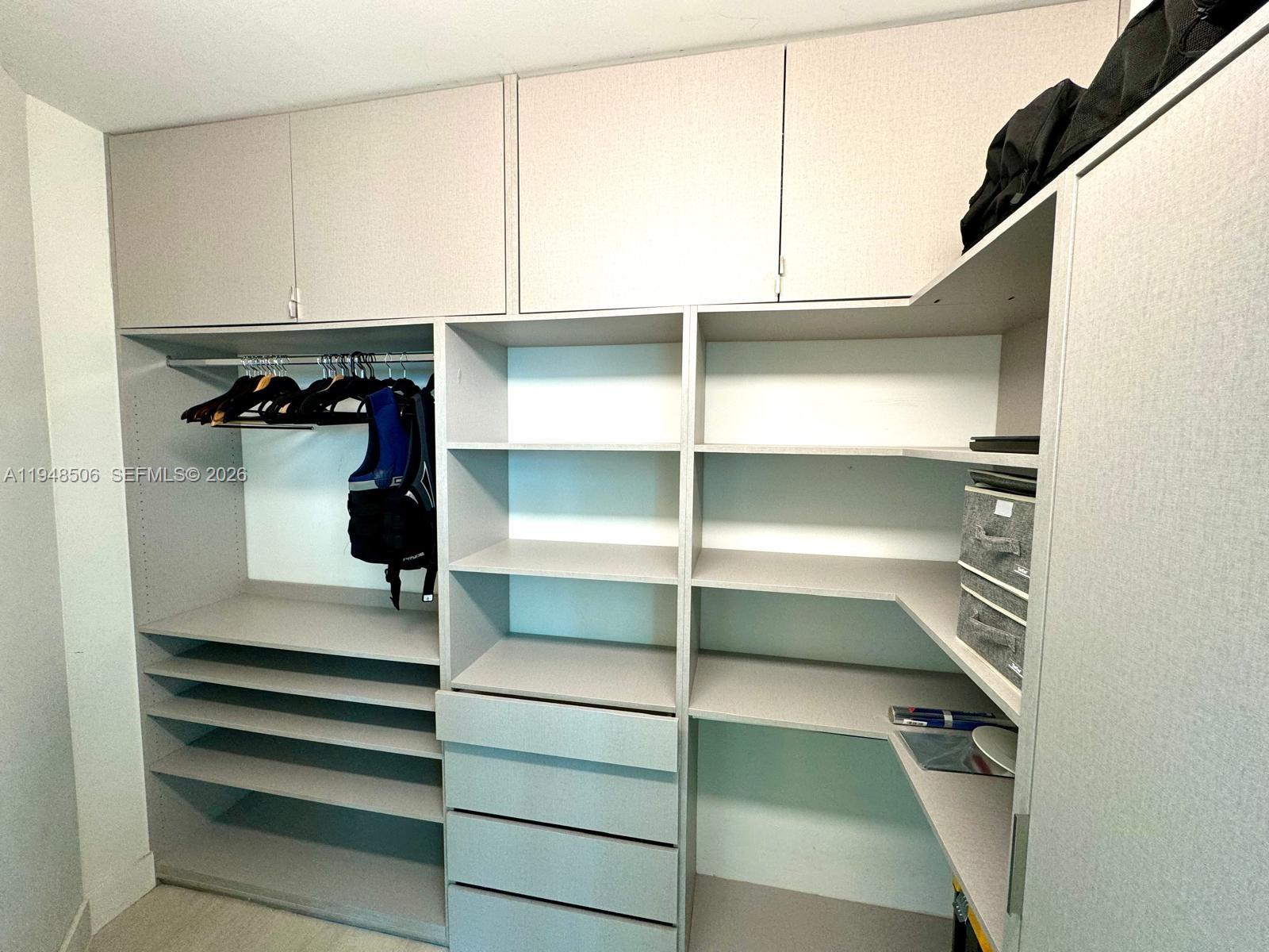 300 S Pointe Dr # 705