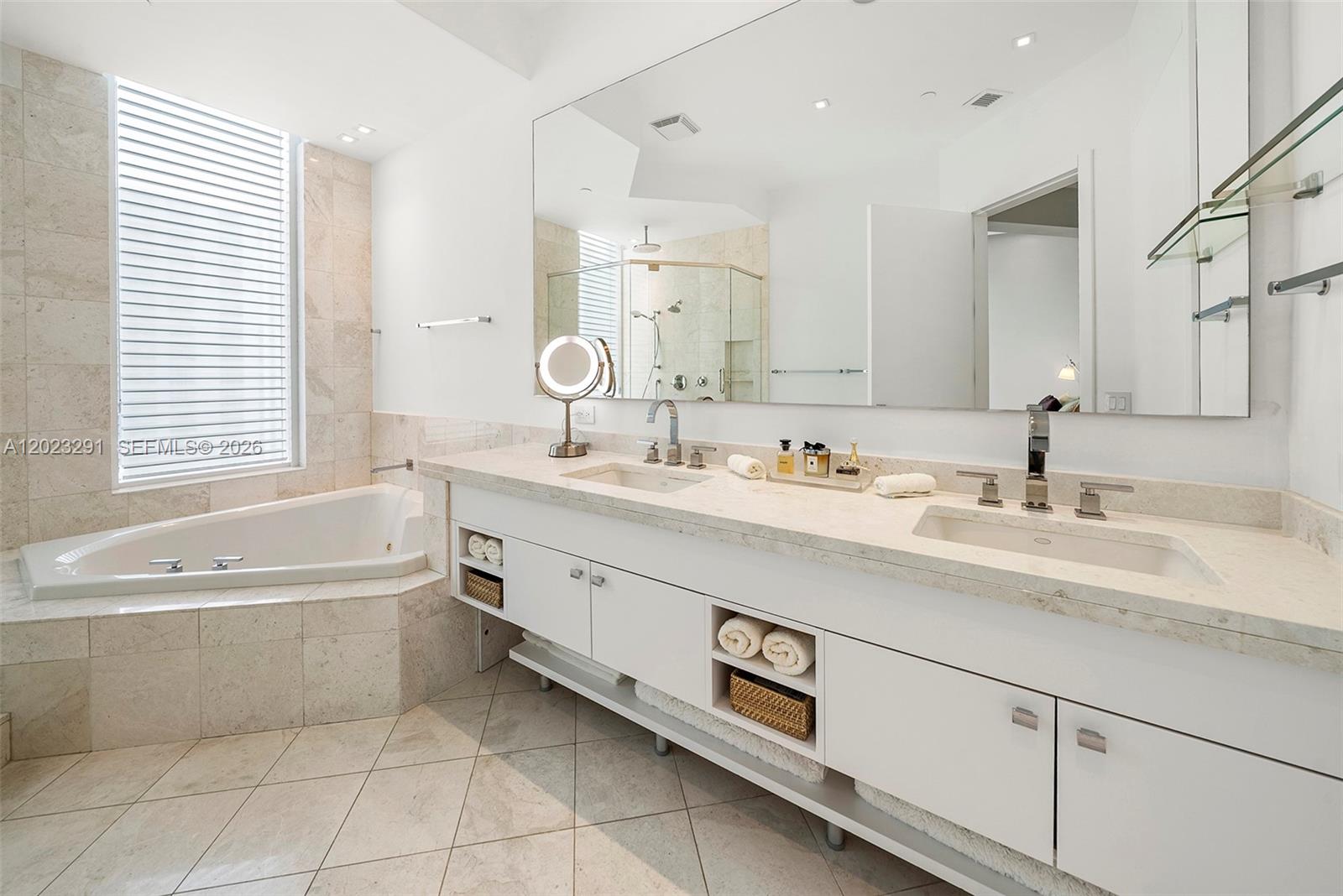 900 Brickell Key Blvd # 1801