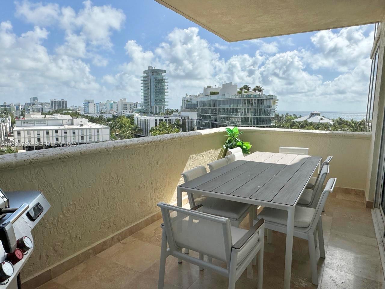 300 S Pointe Dr # 705