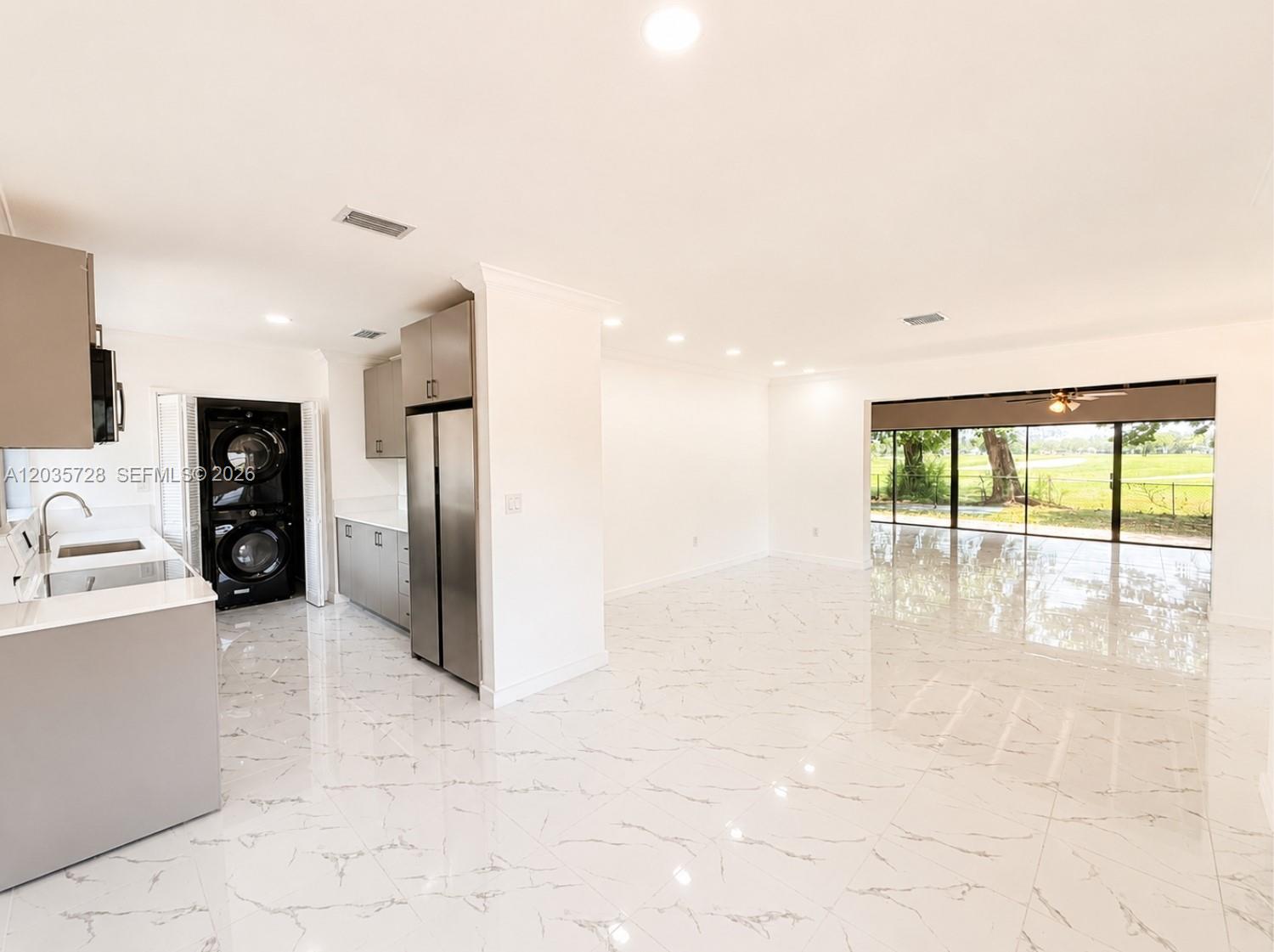 401 S Shore Dr