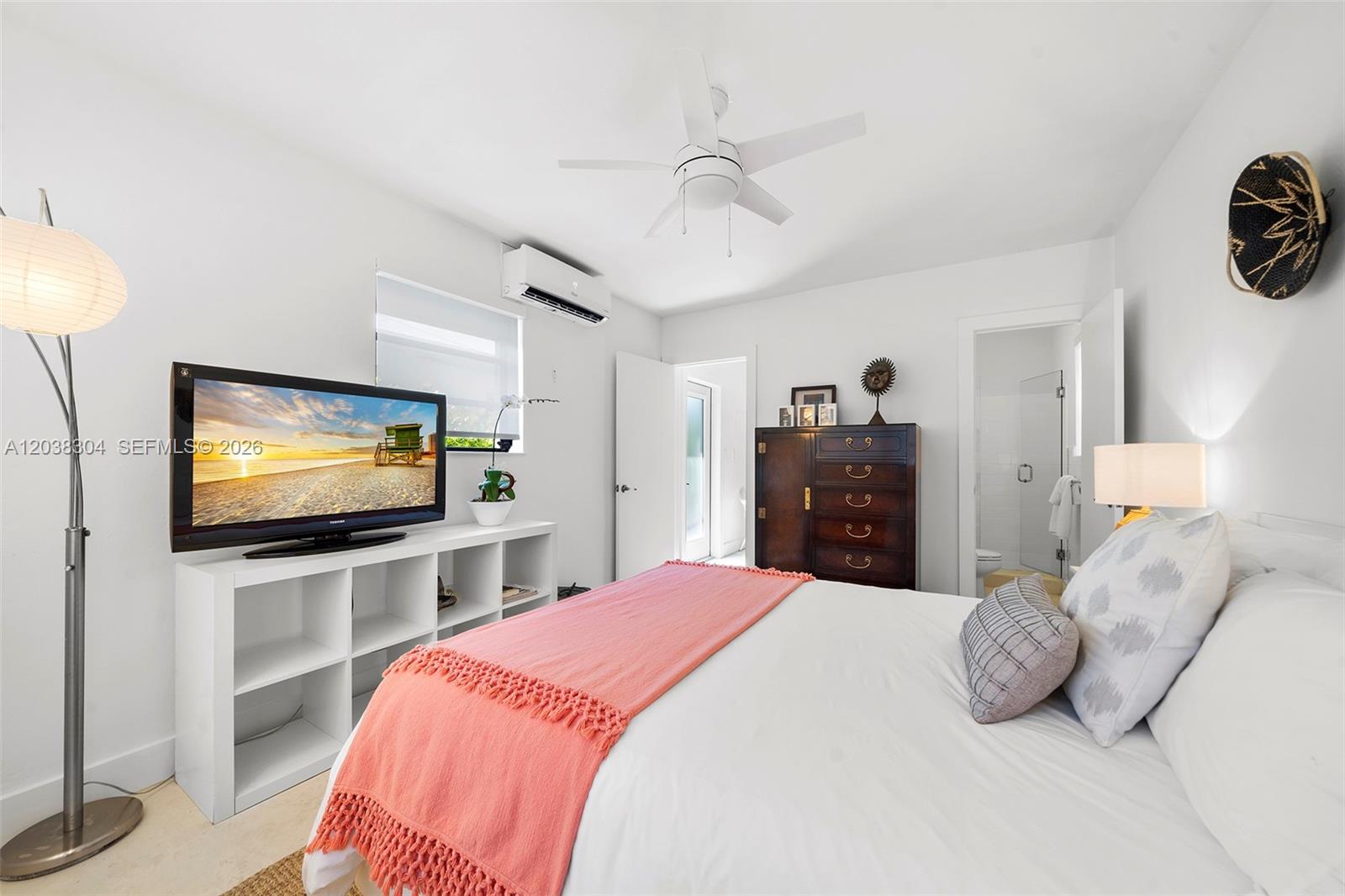 365 N Shore Dr