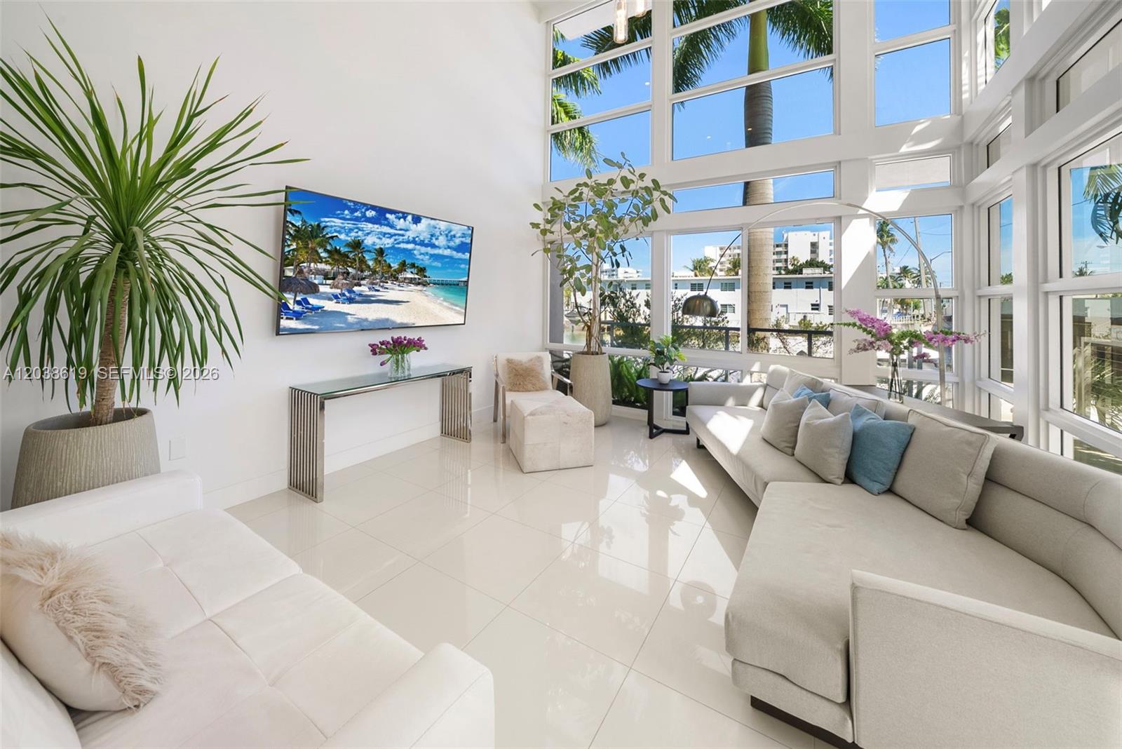 39 N Shore Dr