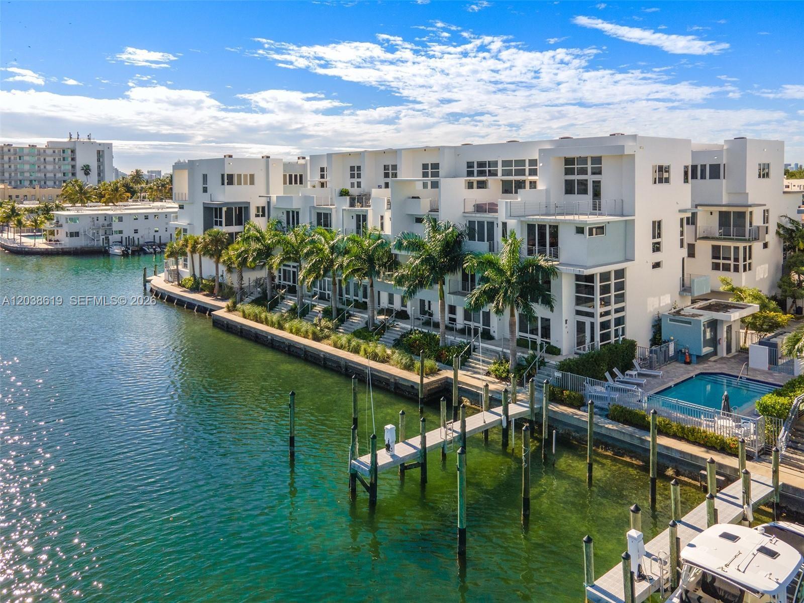 39 N Shore Dr