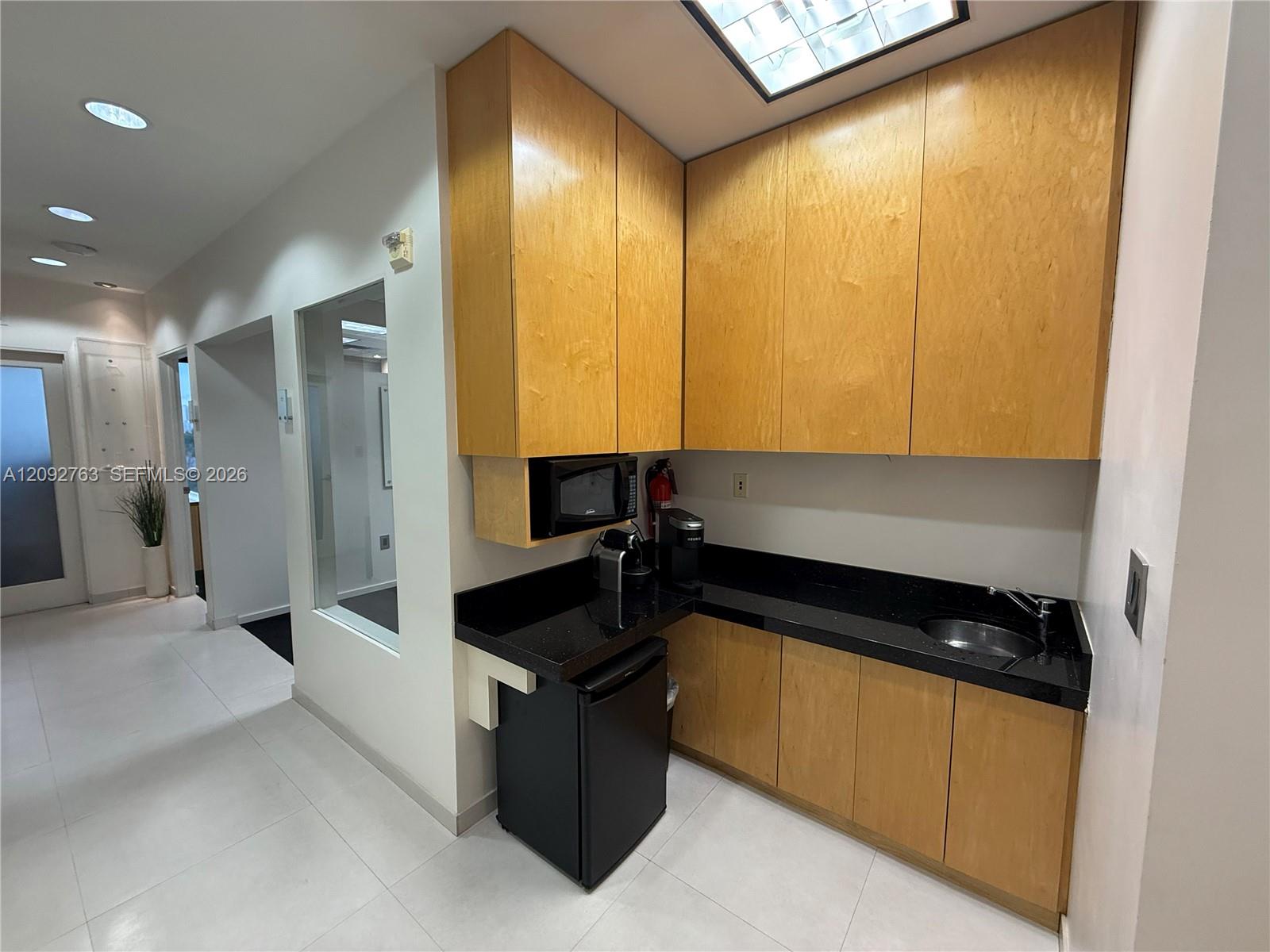 1680 Michigan Ave # 914
