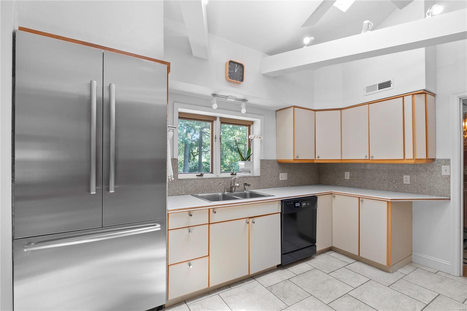 7377 Whitehaven Drive