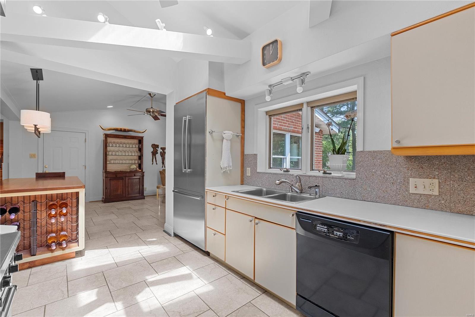 7377 Whitehaven Drive