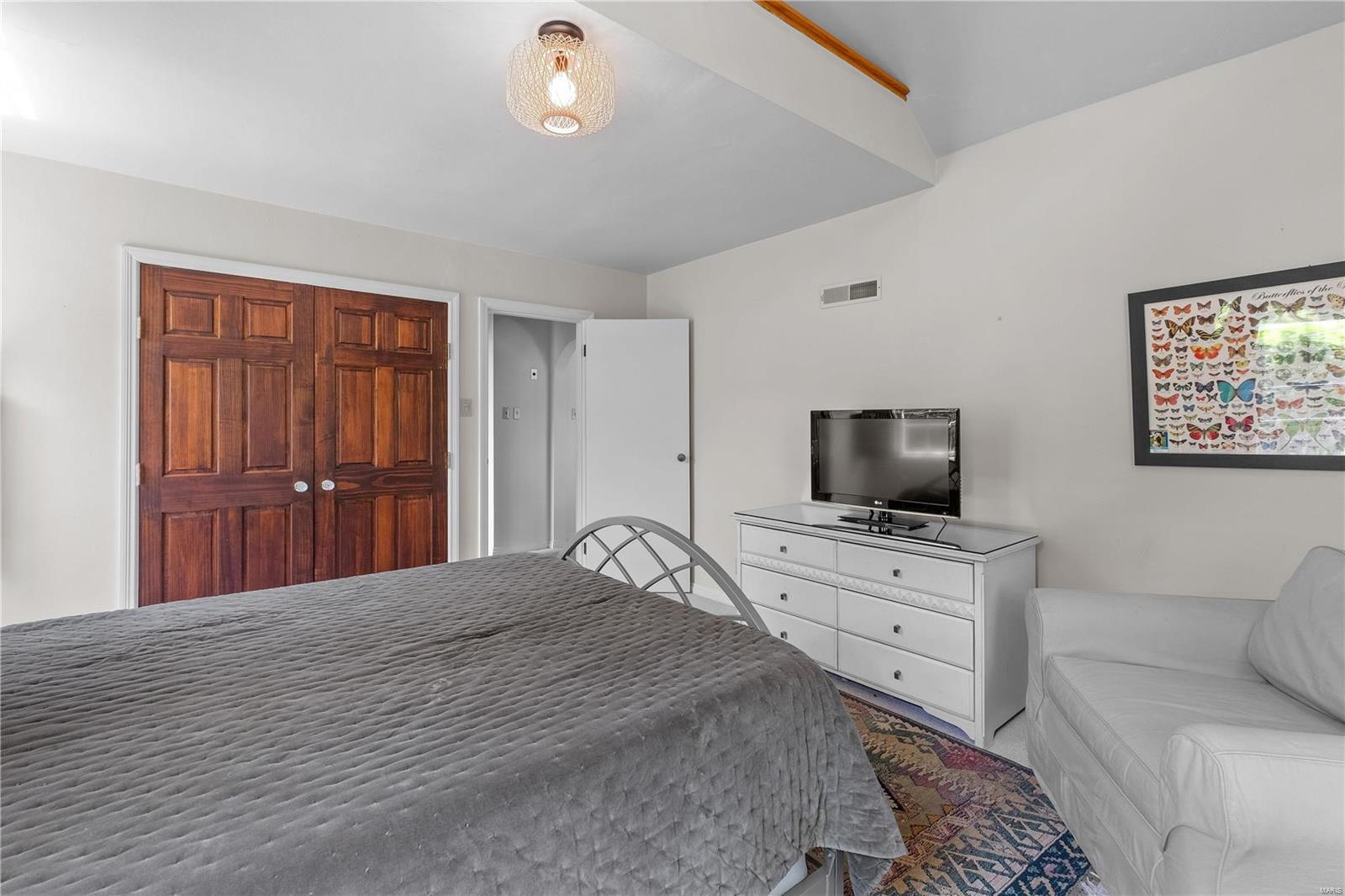 7377 Whitehaven Drive