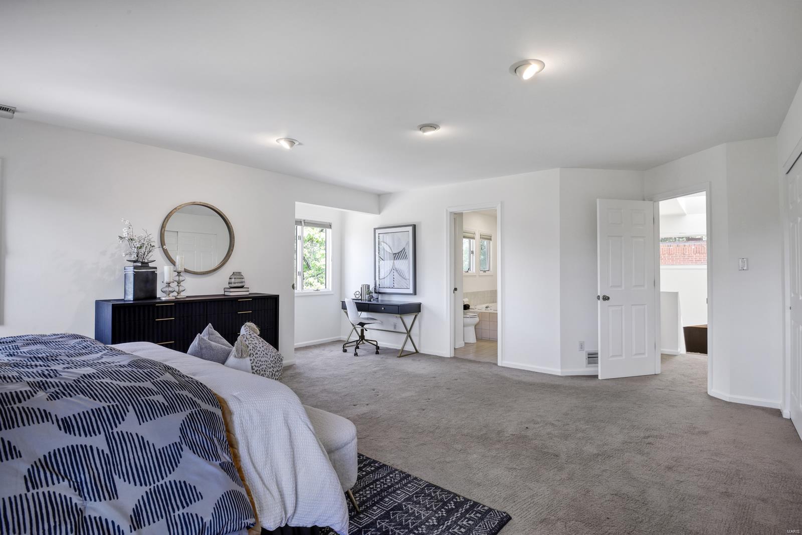 8191 Stratford Drive