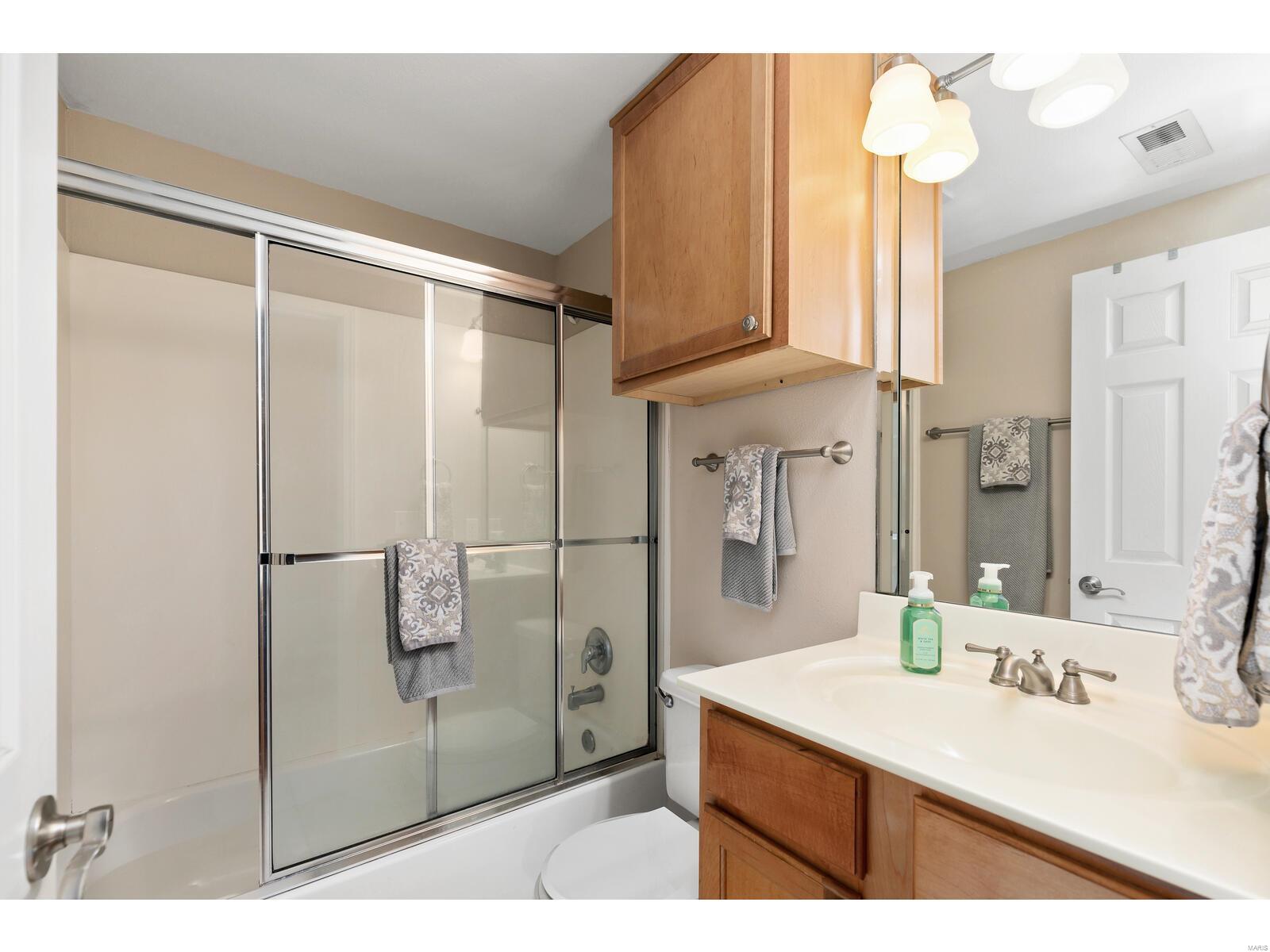 5518 Waterman Boulevard Unit: 3W