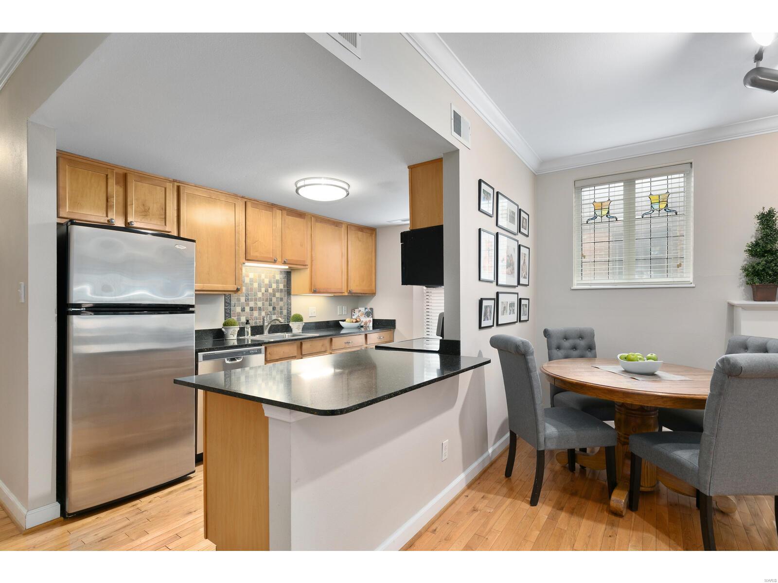 5518 Waterman Boulevard Unit: 3W