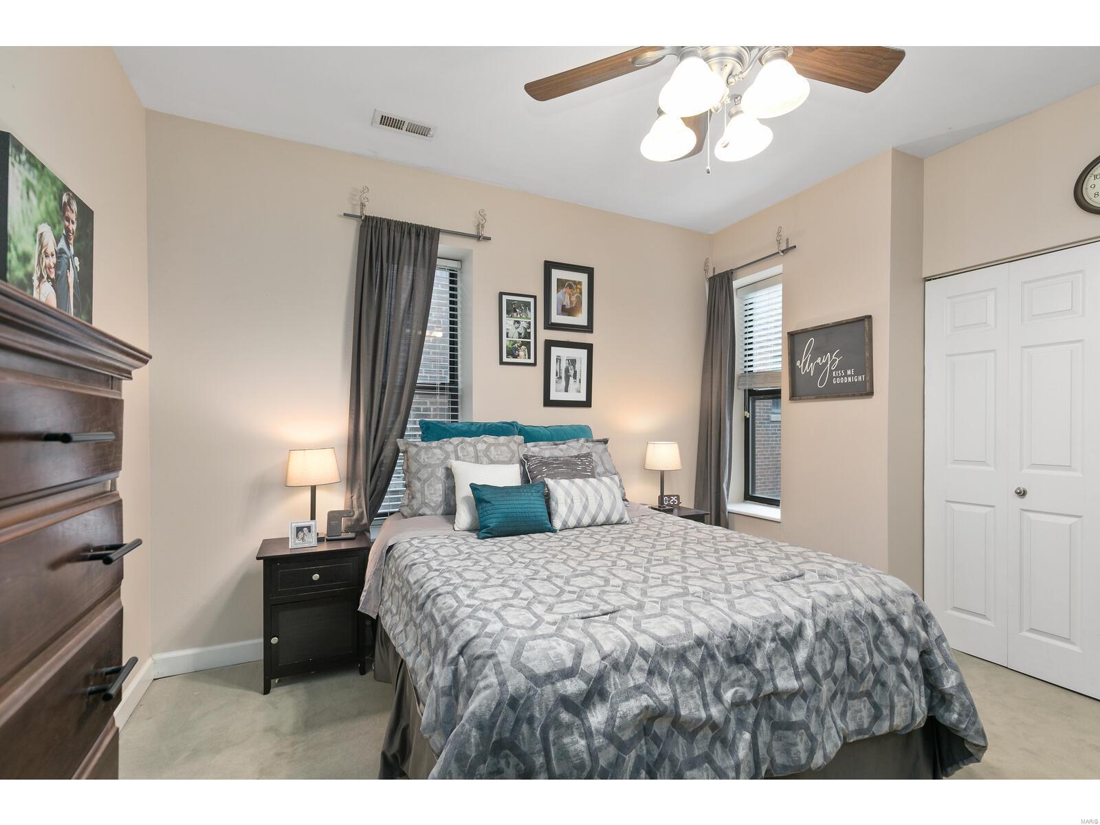 5518 Waterman Boulevard Unit: 3W