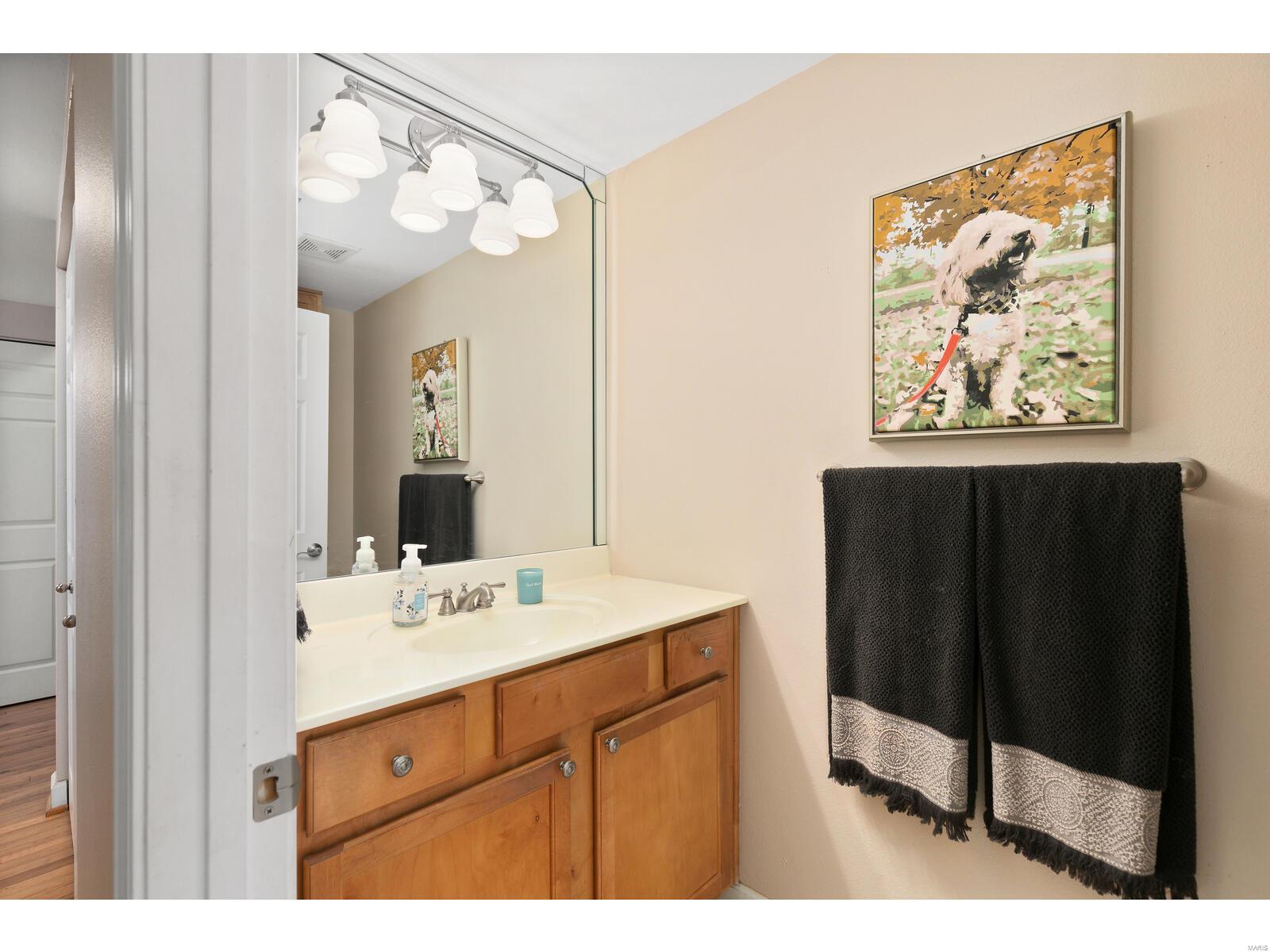 5518 Waterman Boulevard Unit: 3W