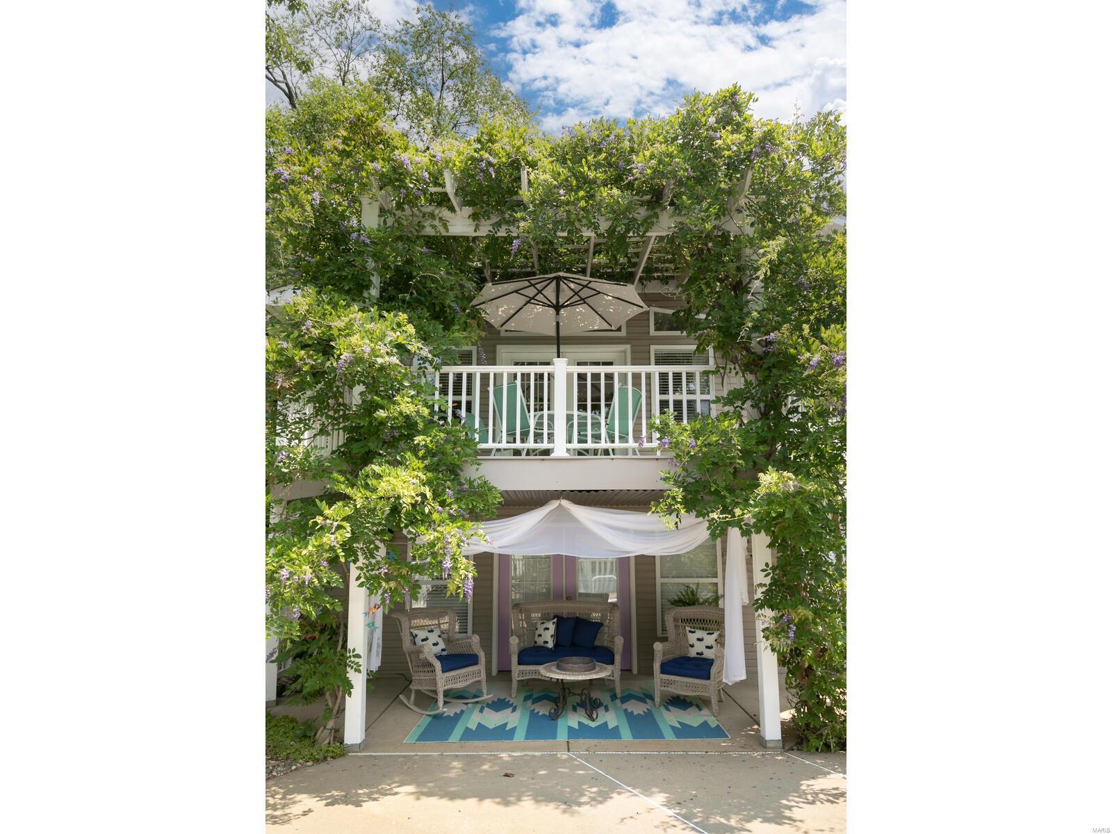 3649 S Lakeshore Drive