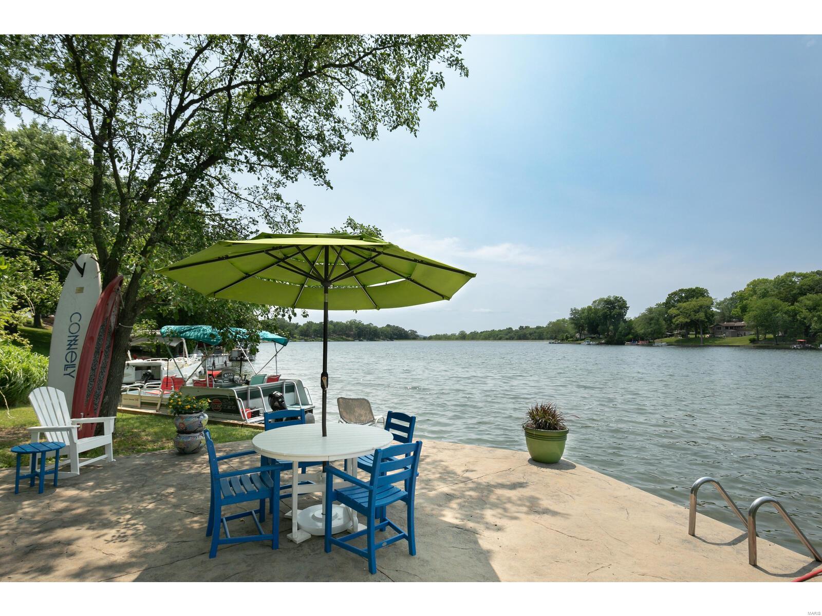 3649 S Lakeshore Drive