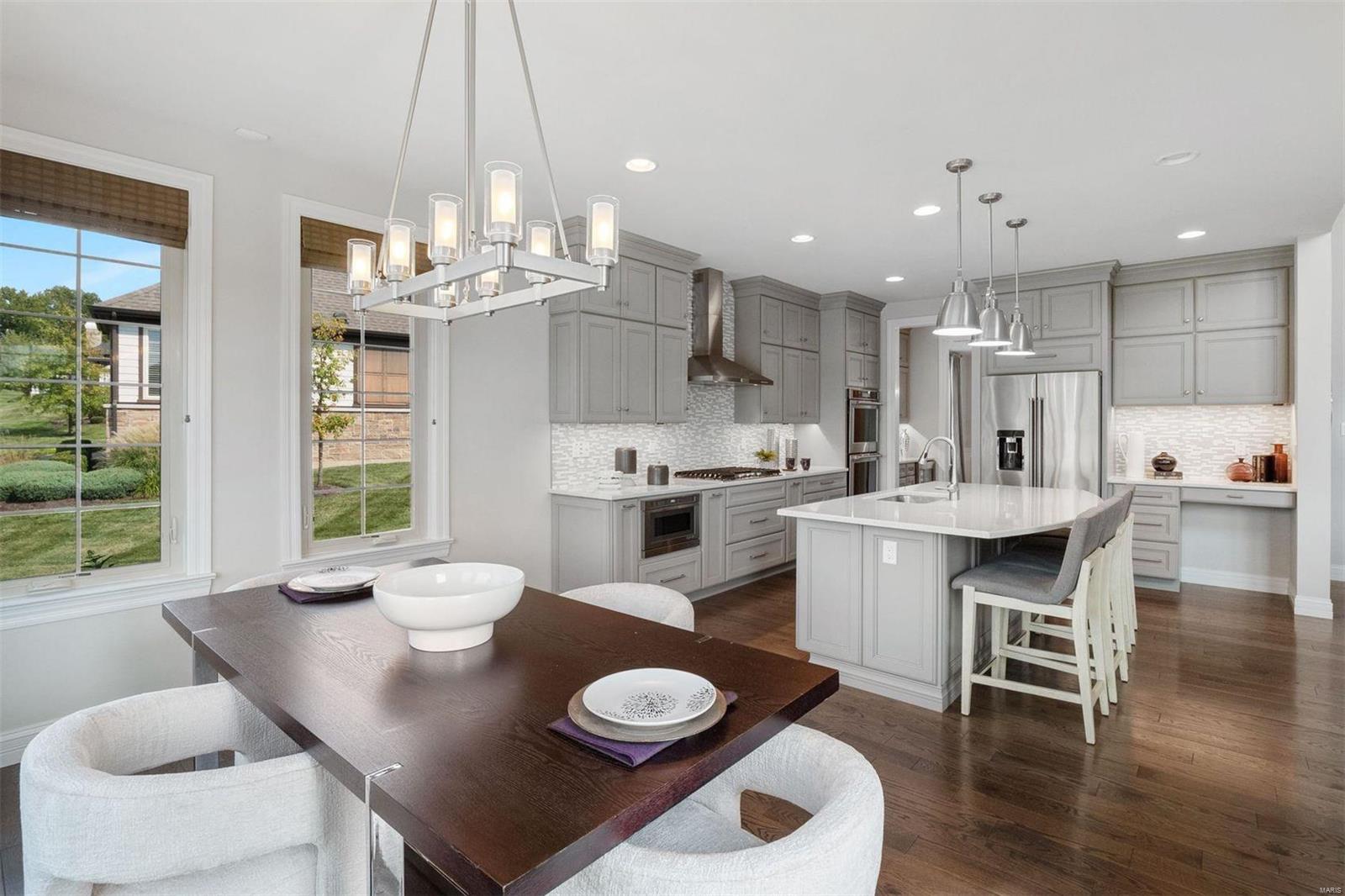 721 Woods Of Ladue Lane