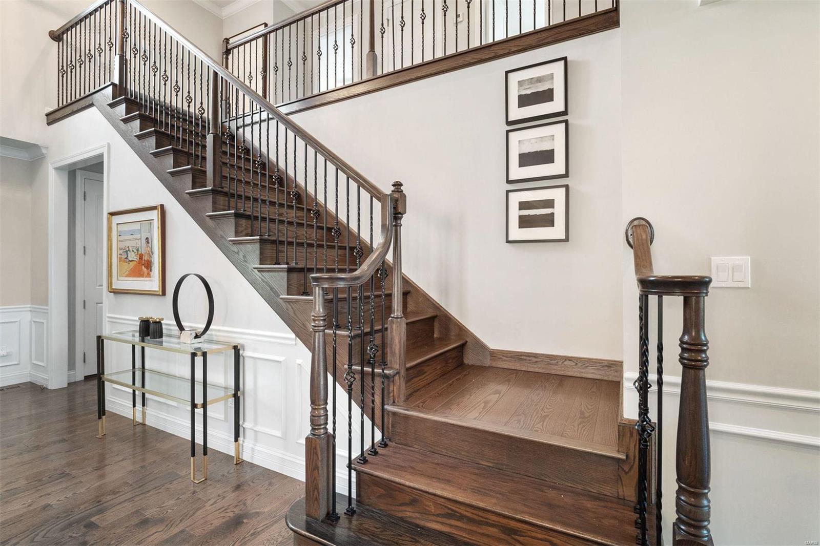 721 Woods Of Ladue Lane