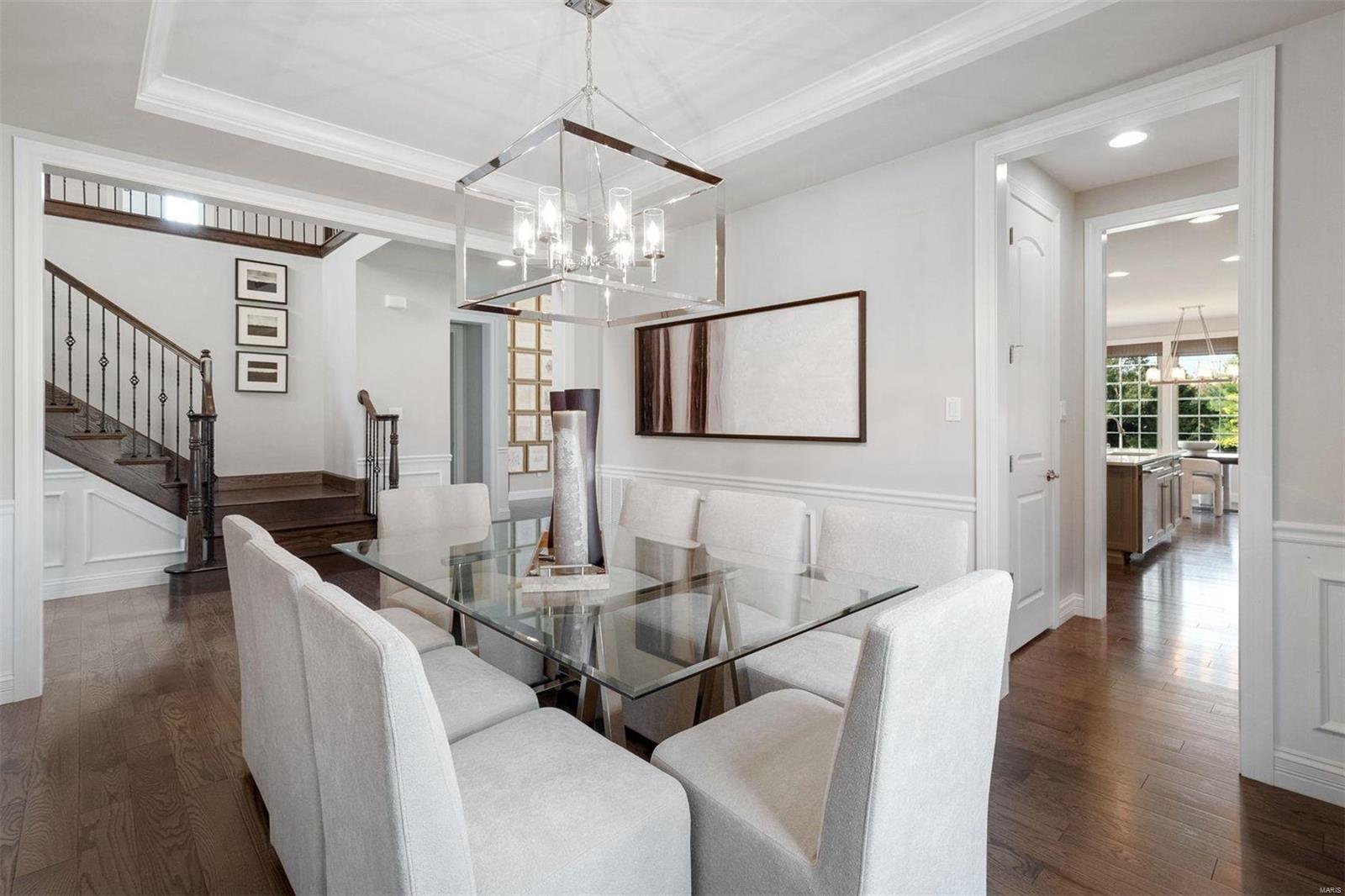 721 Woods Of Ladue Lane