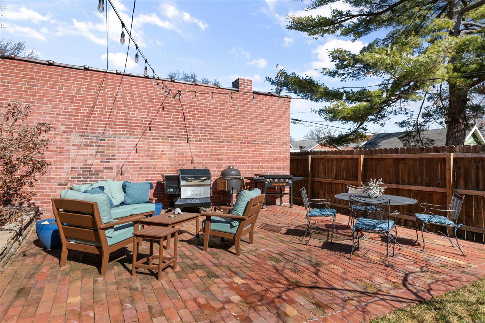 4023 Parker Avenue