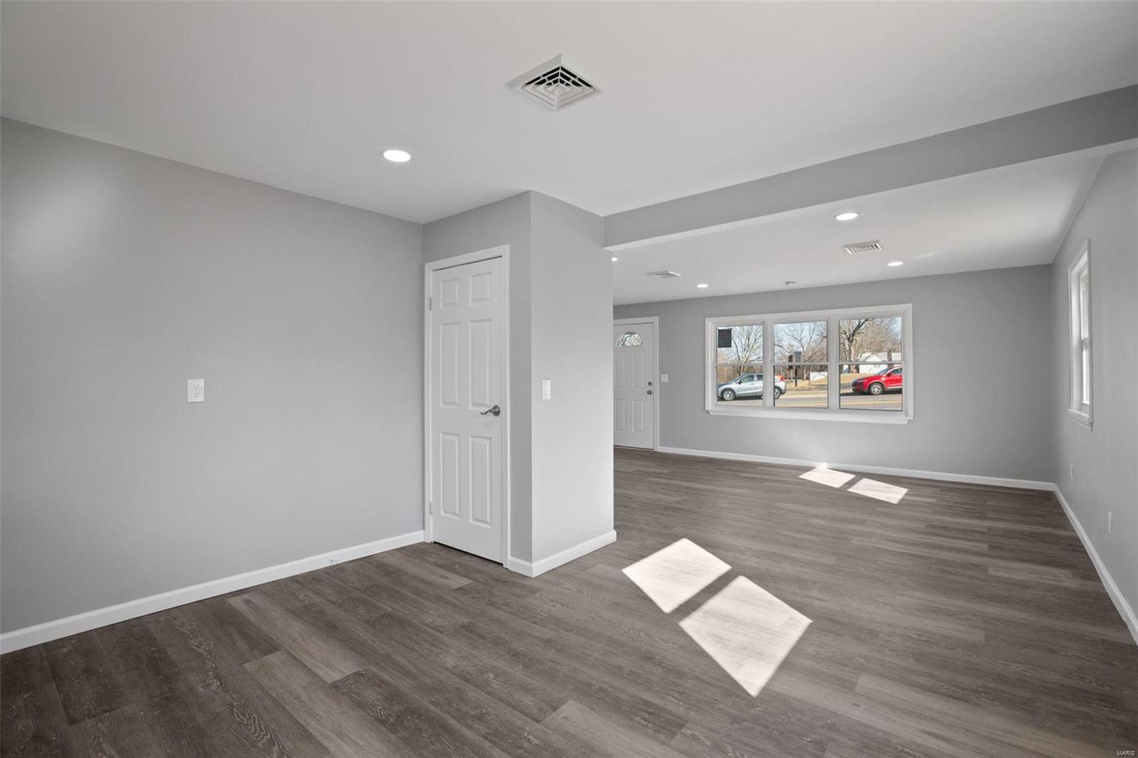 1040 N Highway 67 Street