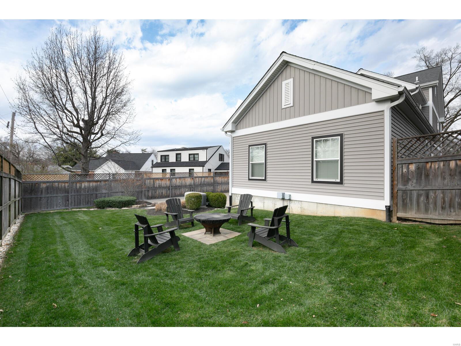 9376 Parkside