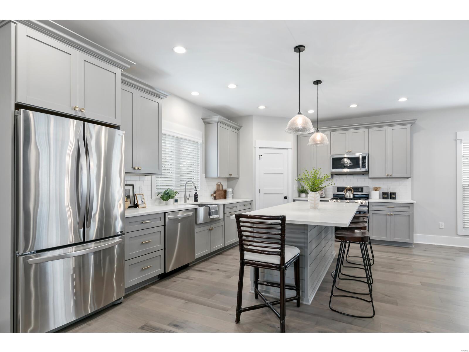 9376 Parkside