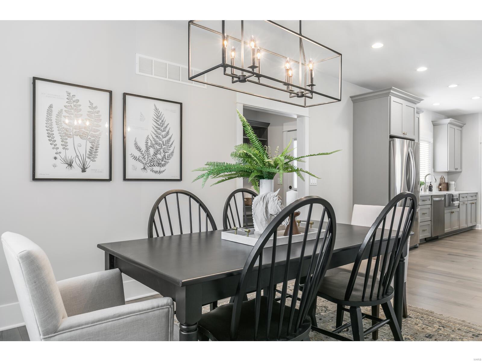 9376 Parkside