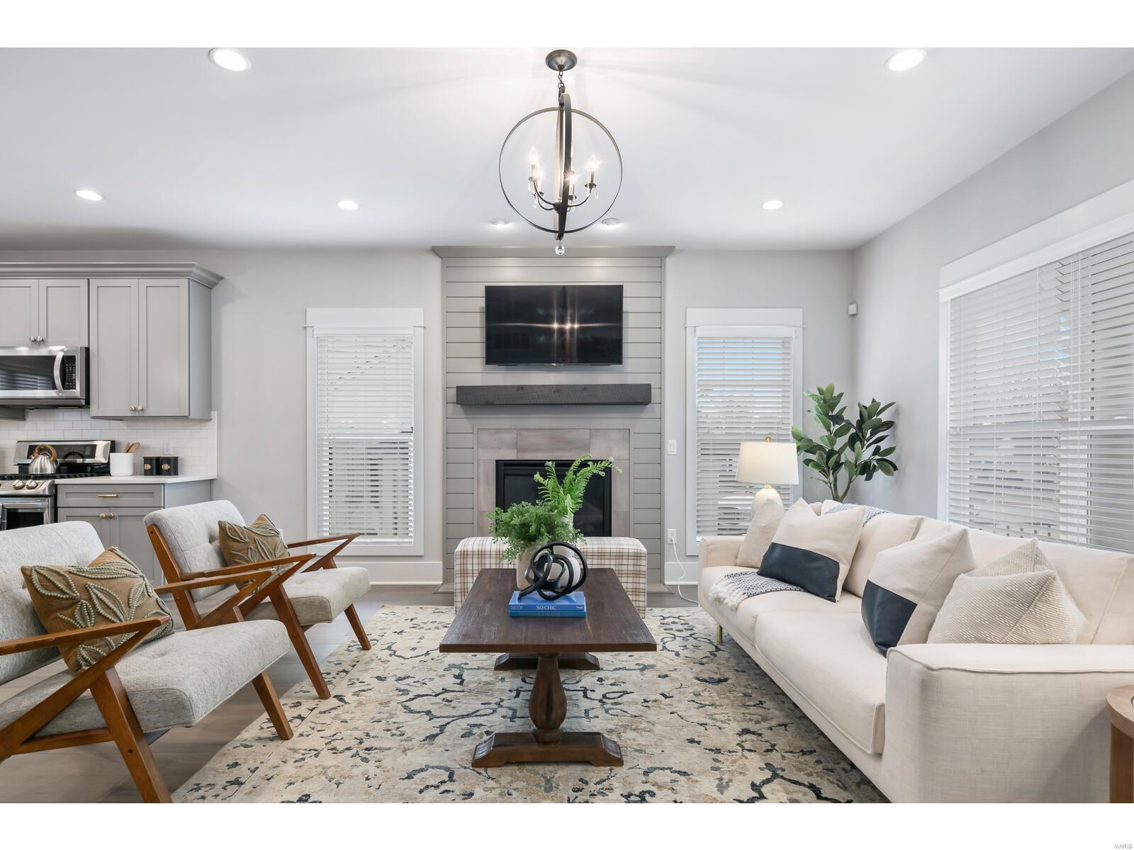 9376 Parkside