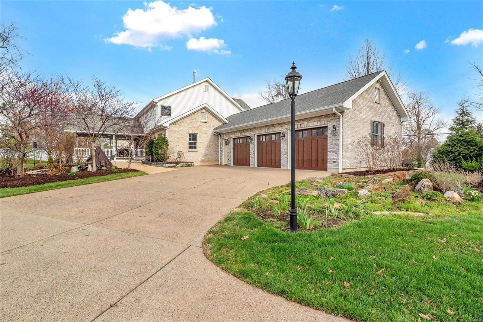 4037 S Lindbergh Boulevard