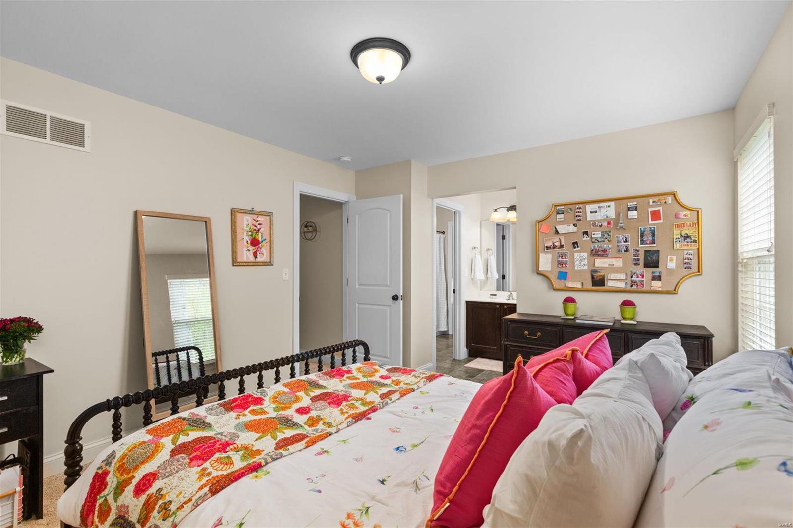 1468 Ivy View Court