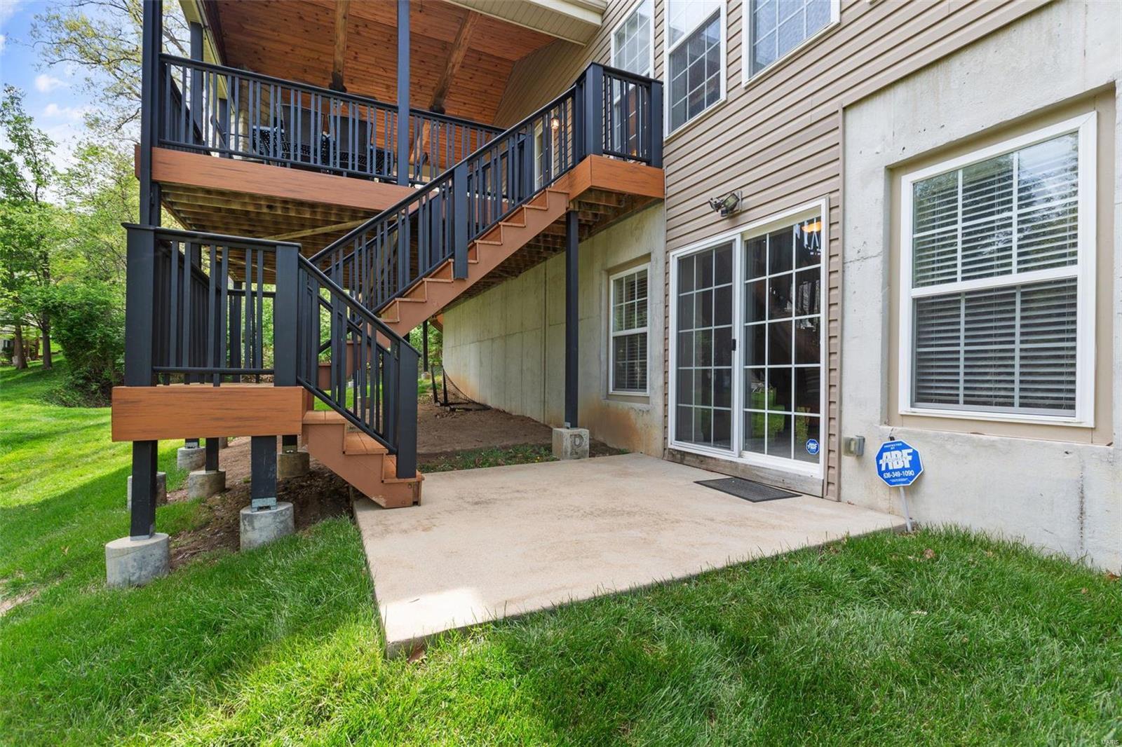 1468 Ivy View Court