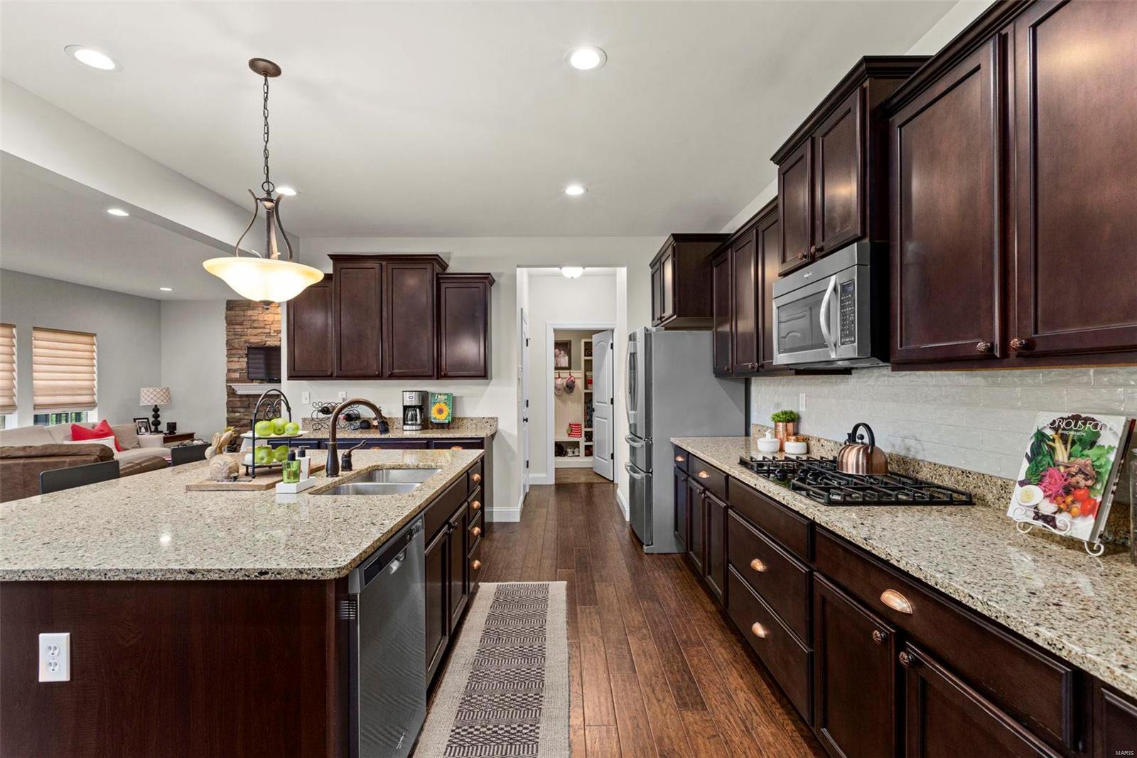 1468 Ivy View Court