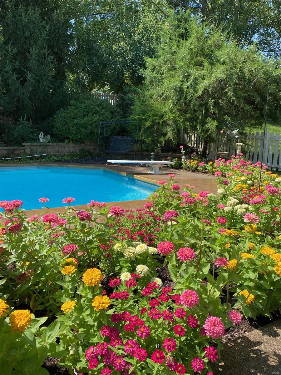 615 Westledge Court
