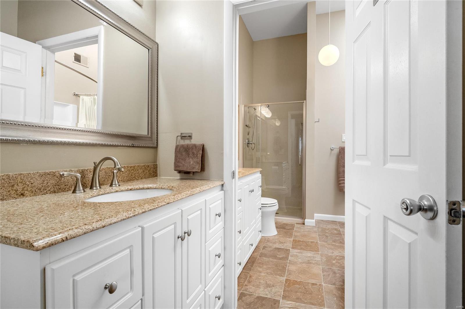 1715 Highview Circle Court
