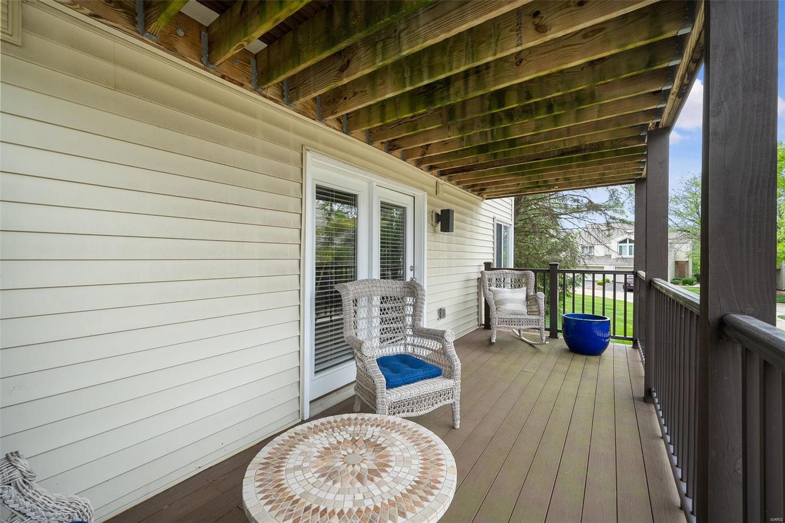 1715 Highview Circle Court