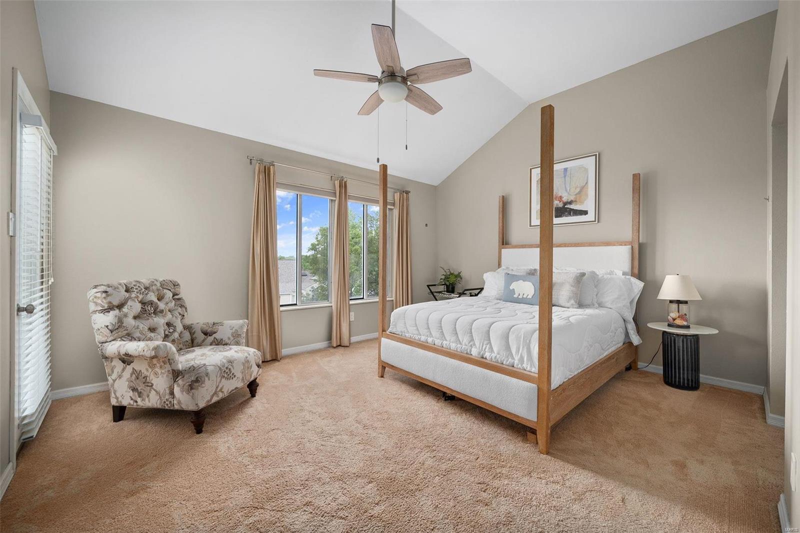 1715 Highview Circle Court