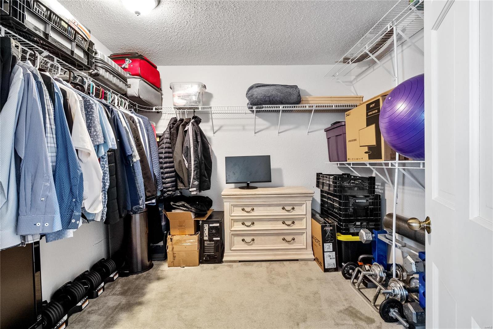 1715 Highview Circle Court