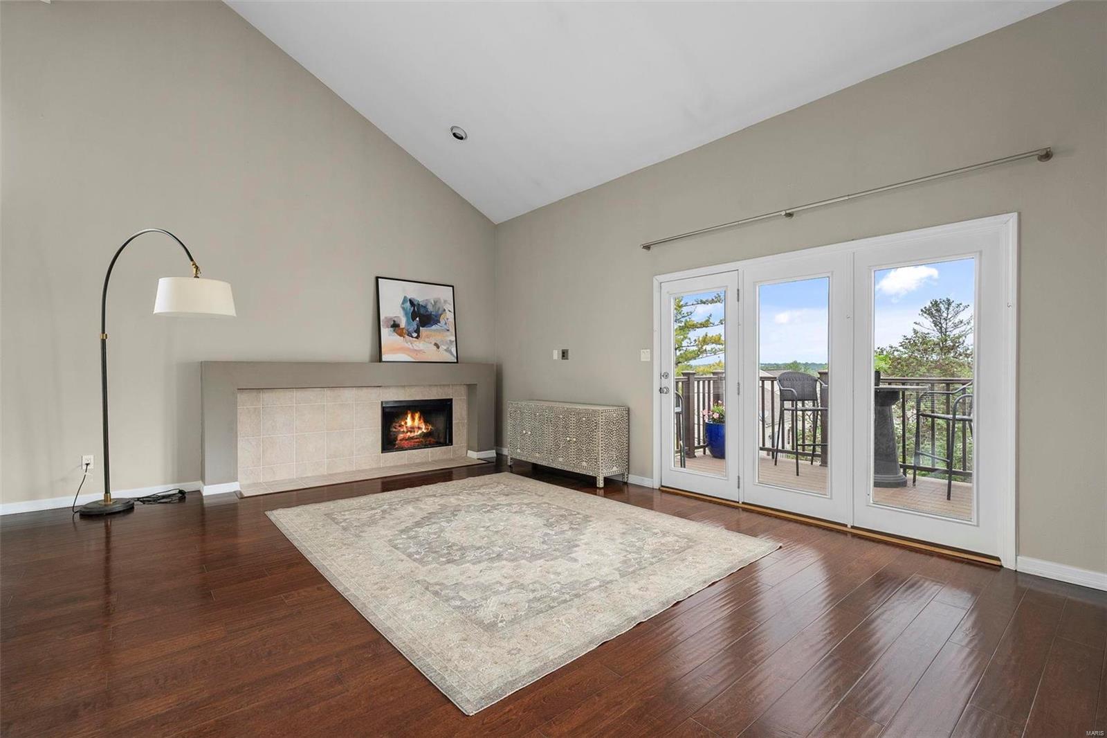 1715 Highview Circle Court