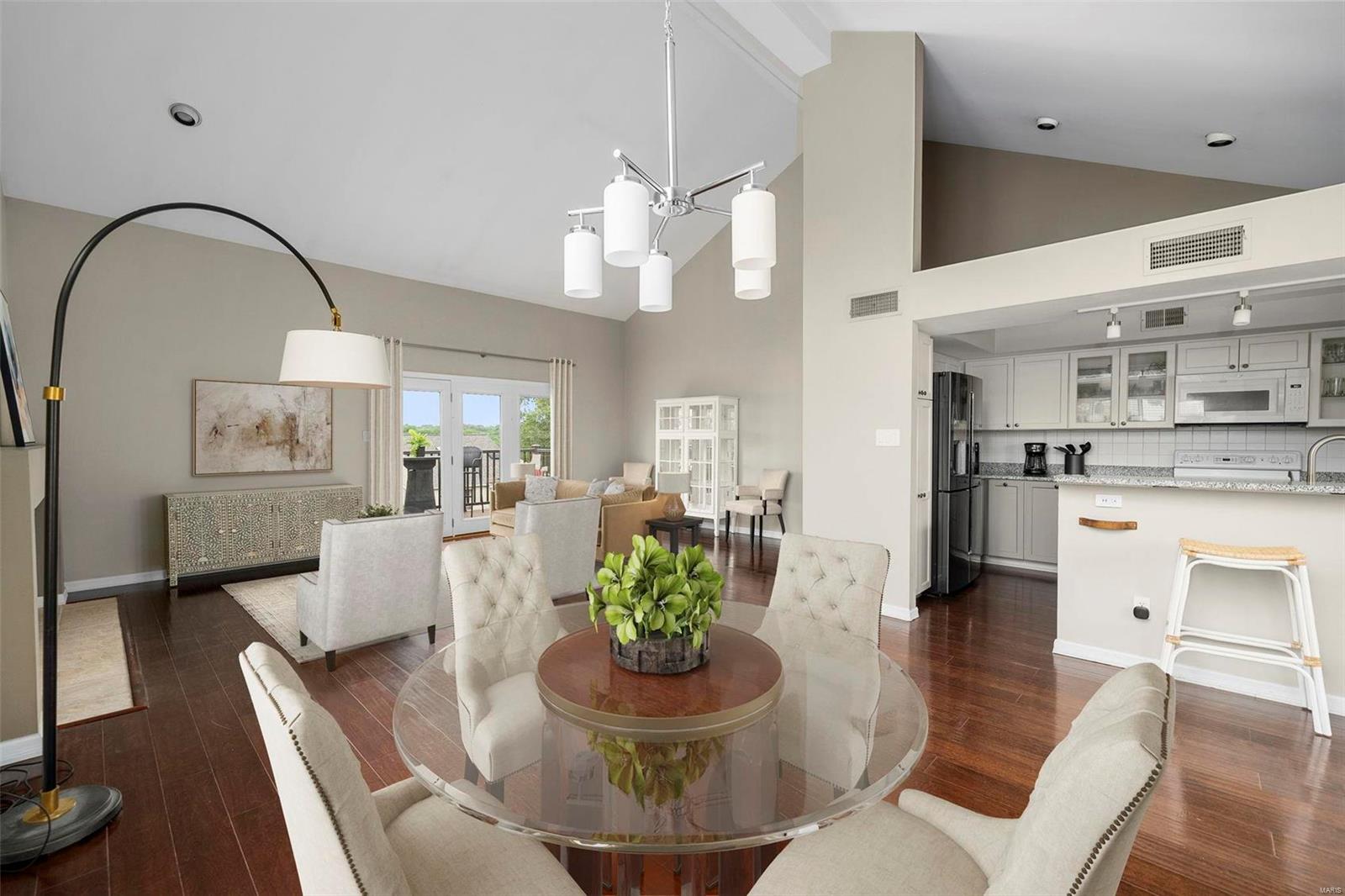 1715 Highview Circle Court