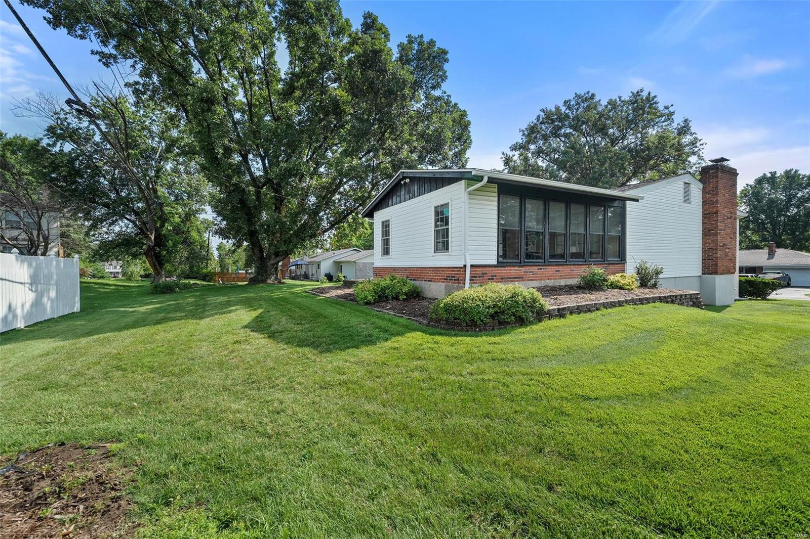 249 Churchill Lane