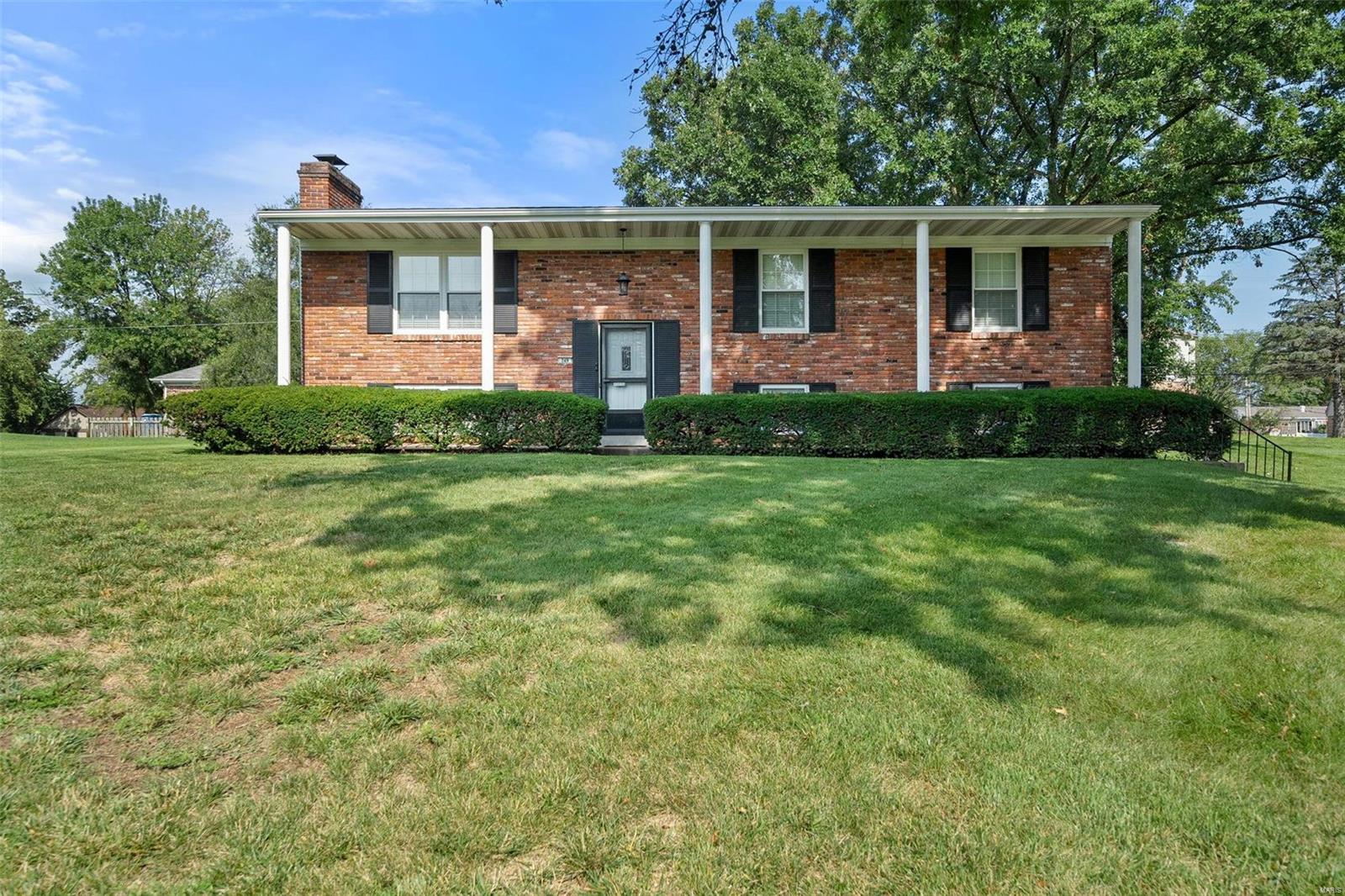 249 Churchill Lane