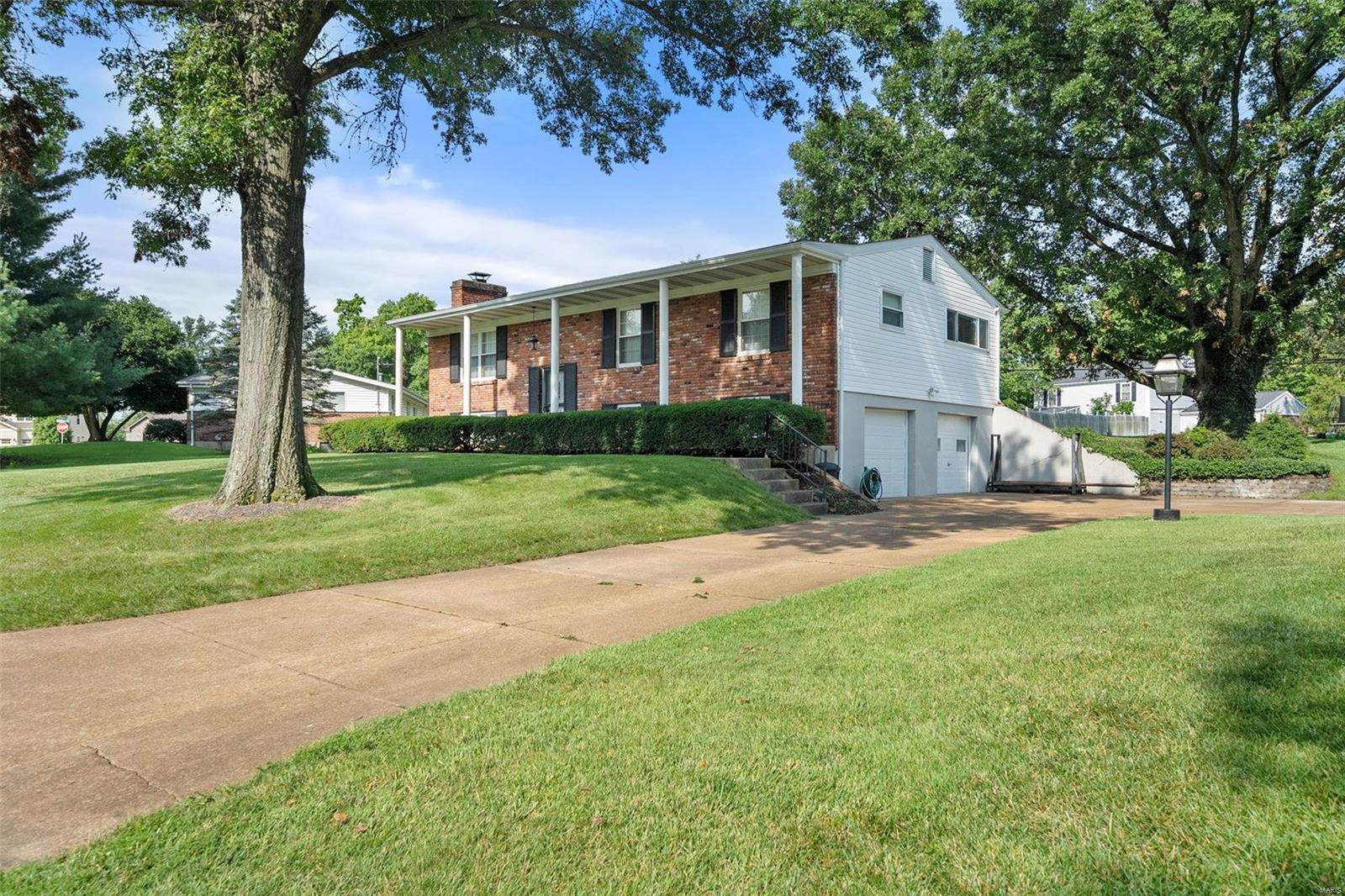 249 Churchill Lane