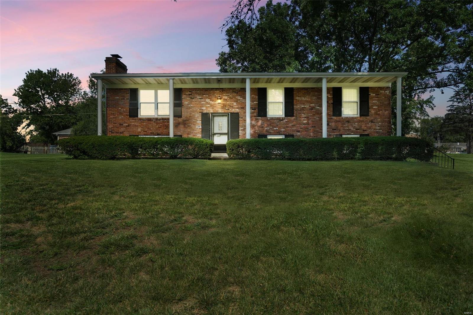 249 Churchill Lane