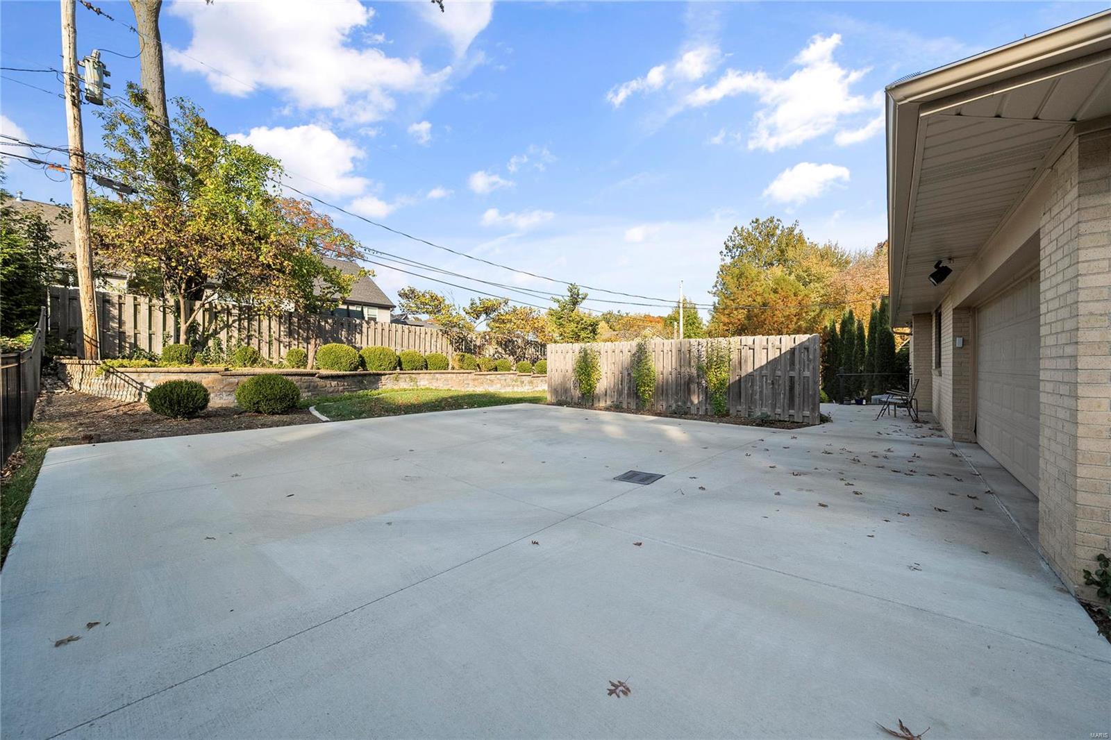 1411 Lindgate Drive
