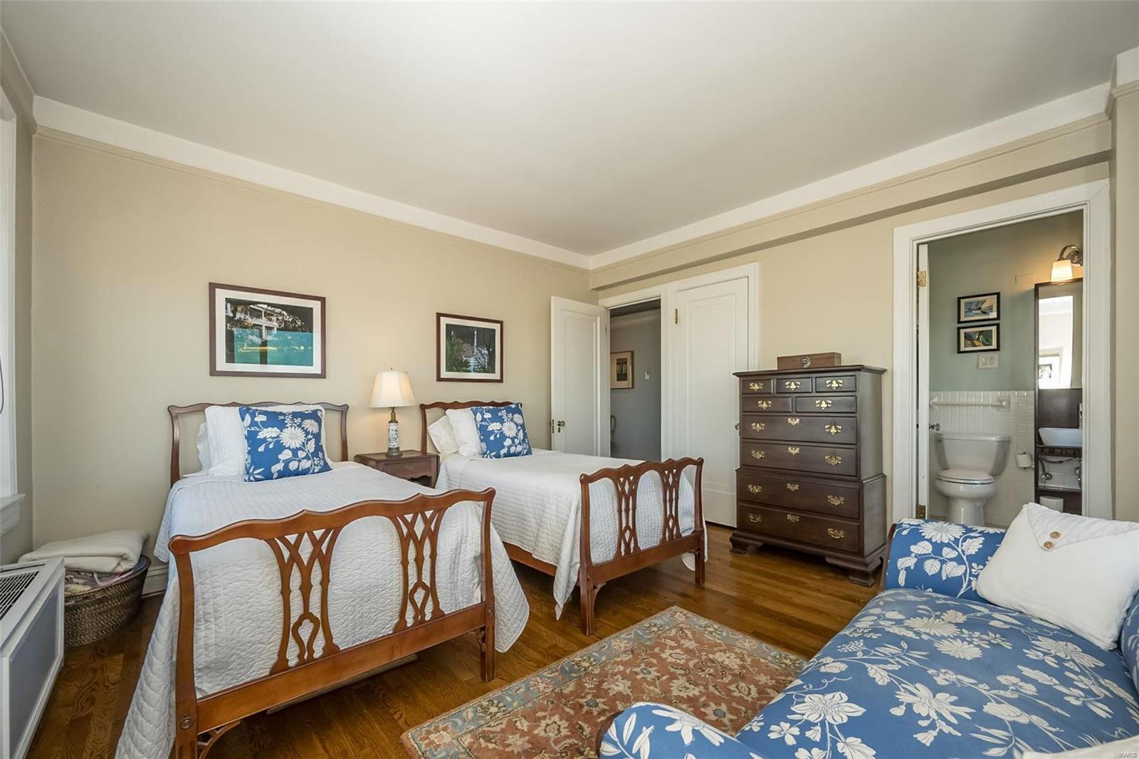 410 N Newstead Avenue Unit: 11W