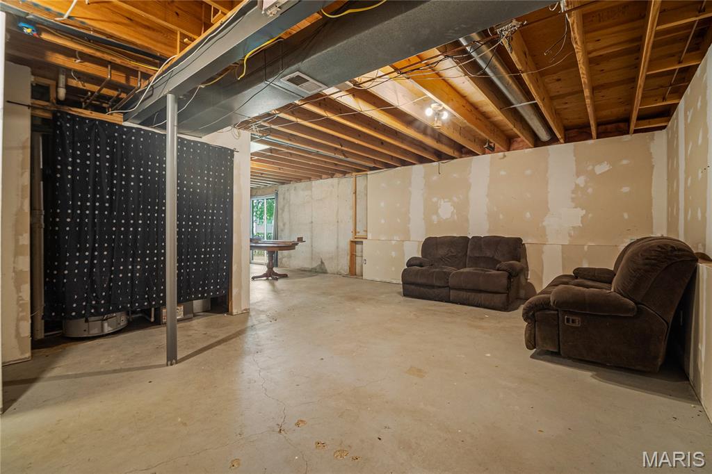 823 Whispering Windsong Drive