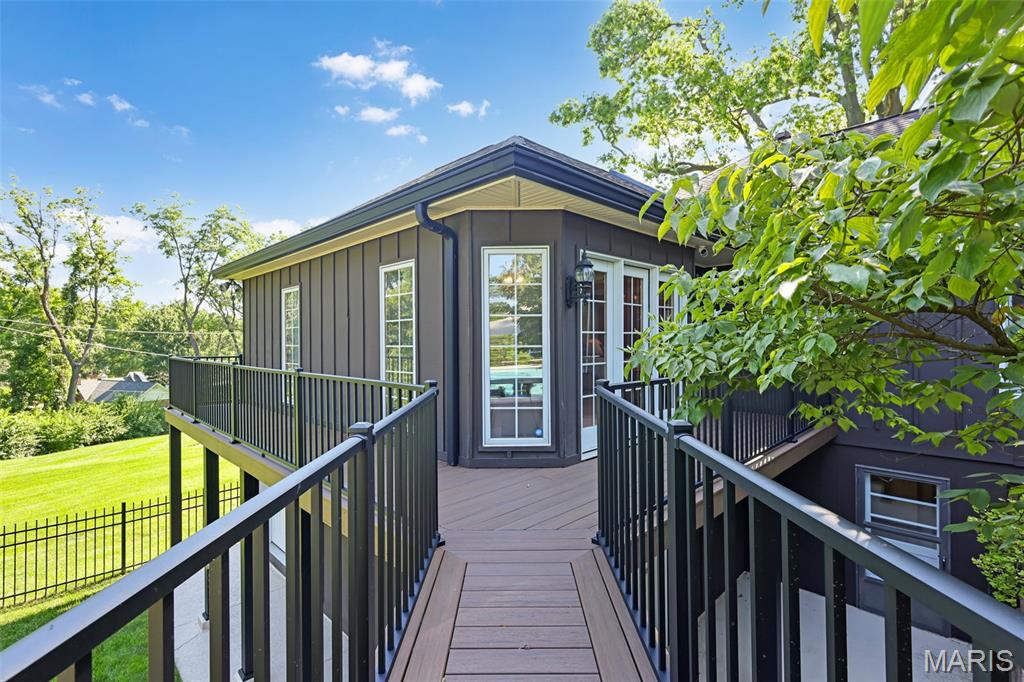 1897 Point Oak Road